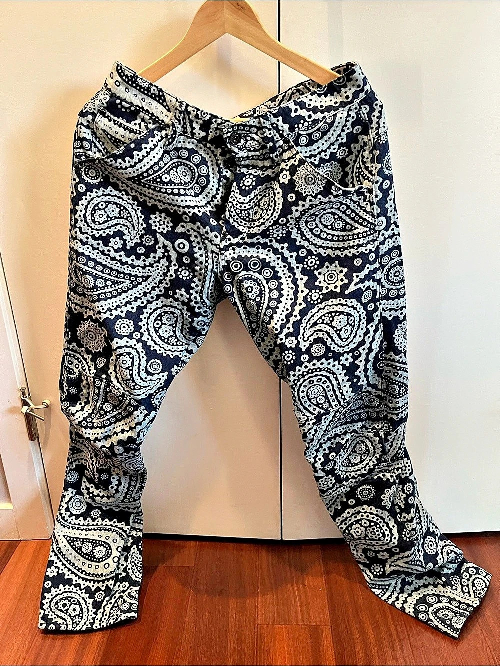 G-Star 3D Tapered Paisley Tapered Jeans in Blue & White